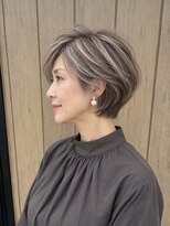 サニー(SUNNY) 白髪ぼかしハイライトショート
