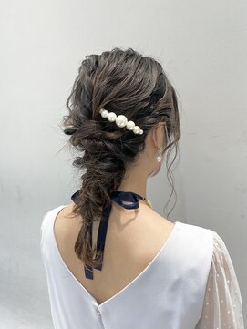 ネオリーブギンザ 銀座店(Neolive GINZA) ミディアムの編み下ろしアレンジ