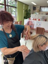 ビューティーライフ 上和田店 宮崎 ひとみ