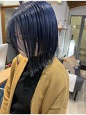 ネイビーブルー