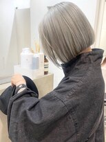 ジーナ(XENA) ケアブリーチ×ハイトーンカラー×ペールグリーン(渋谷)