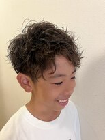 モ ディープ 泰夢(mo’Deep 泰夢)&nbsp;大人顔負けキッズパーマ