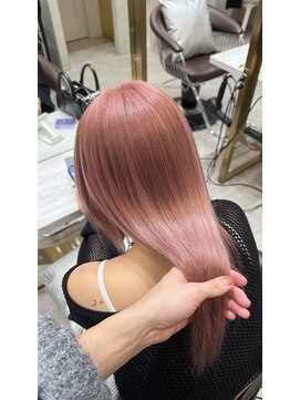 ロンド レア 天神大名店(Lond Le’a) イヤリングカラー/外ハネボブ /縮毛矯正/レイヤーボブ/艶髪