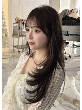 グレージュ×レイヤーカット