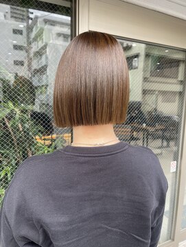 アドア 横浜(ADORE) 【ADORE横浜】切りっぱなし×ボブ