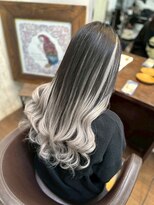 ヘアーデザインルアナ(Hair design Luana.) ホワイトバレイヤージュ