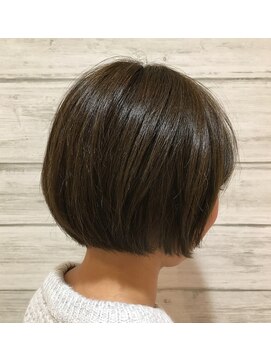 ラヴィアン(La vien) 丸みショートボブ【草加 Lavien】