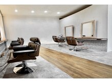 Pilina/空間＊ドライフラワーを散りばめた5席だけの落ち着いた空間