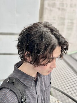 カスミ 霞(KASUMI) またまたアーティステックなウェーブ　20代/30代/大学生/パーマ