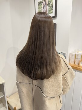 ジジ フィーカ 佐野(Gigi fika) グレージュ