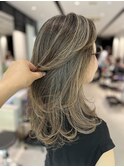 ハイライト履歴と白髪を活かした白髪ぼかしカラー