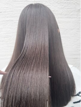 ウーロス(uros.) 髪質改善ストレート☆ナチュラルブラウン