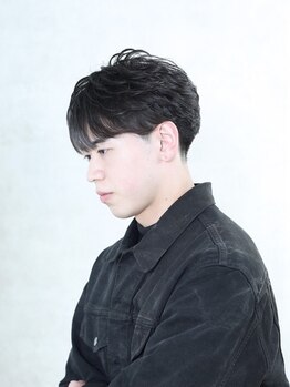 ヘアーアンドメイク ソファー 泉中央店(hair&make Sofa)の写真/【泉中央駅そば】男性スタッフ在籍で同性目線の最適なご提案！パーマスタイルも[sofa]にお任せください♪