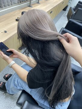 ペレ 渋谷(PELE) イメチェン/ホワイトブロンド/外ハネボブ/美髪/渋谷