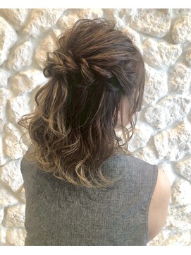 リン モアナバイヘッドライト 武蔵小杉2号店(lynn Moana by HEADLIGHT) lynn【武蔵小杉】#ヘアセット#パーティーヘア#結婚式ヘア#二次会