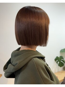 ラフ 新宿(Laff) くびれボブ/レイヤーボブ/ぱつっとボブ/ハイトーン