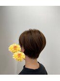 耳かけショートボブ