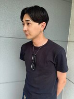 ザローヴ(THEROVE)&nbsp;社会人向け◎黒髪センターパートパーマなし