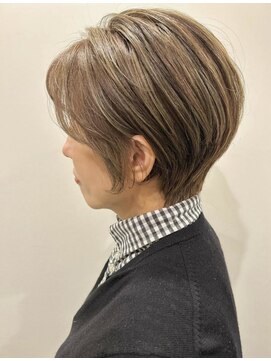 ハロ ハッピーヘアライフ 長居店(Halo happyhairlife) ショートボブくびれヘアアプリコットオレンジタッセルボブ