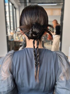 ロティー(loty) ヘアセット カチモリ 編みおろしツイン お呼ばれ　結婚式 20代