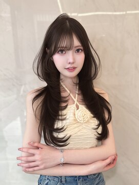 キティー サカエ(kiti SAKAE) グレージュ/レイヤーカット/ハッシュカット/オリーブベージュ/栄