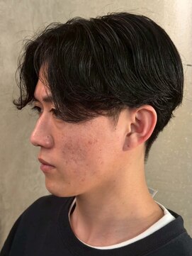 ノーエン(noen) スパイラルパーマ　メンズカット　メンズパーマ　韓国　眉カット