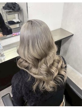 プライズ 所沢プロぺ通り店(prize) ホワイトベージュハイトーンブリーチカラー所沢