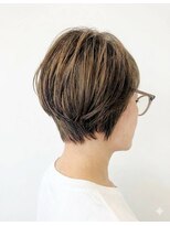 チチョ(chicho)&nbsp;大人ショート//50代カラー//50代髪型//白髪ぼかし//丸み縮毛矯正