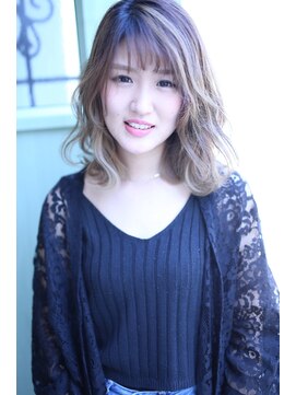 ラヴィーレ(lovin'le) 柔らか透け感ミディー