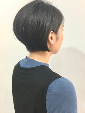 アスター(astar) 【Astar】ノームコアくびれショート　大人ナチュラル　黒髪