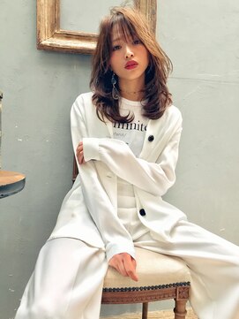 レイラバイアフロート 吉祥寺(Lila by afloat) ウルフカットのフェザーロング