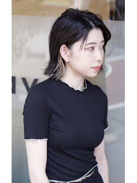 ウィーブス セタガヤ(weaves -SETAGAYA-) 切りっぱなし外ハネボブ×インナーカラー【weaves-SETAGAYA-】