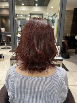 グロー(glow) レッド系ミディアムヘア