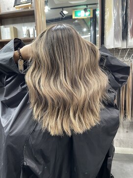 ラフ(LAFF) #バレイヤージュ#グレージュカラー#ボブウルフ#ココアベージュ