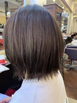 シャンプーボーイアネックス(SHAMPOO BOY Annex) 軽め外はねボブbyERINA