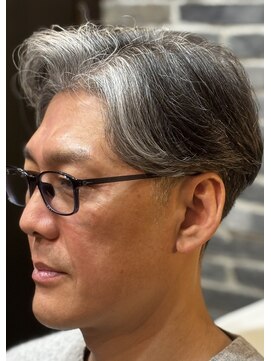 ミリオンバックス 御徒町店(Million Backs) 毛流れスタイル<理容室>[メンズ/眉毛/バーバー/御徒町]