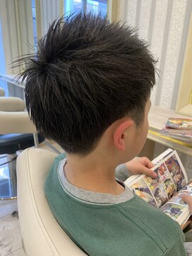 アッシュ 仙川店(Ash) 小学生男の子キッズメンズカットツーブロックショート刈り上げ