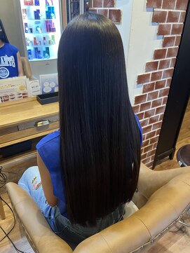 ジーナ 難波(Zina) 艶髪ストレート