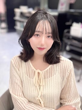 ジーナ 名駅(XENA.) 《LUNA》韓国ヘアー/ミディアムカット/レイヤー/くびれ巻き