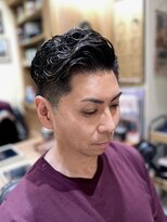 フォーコーナーズ(Four Corners) 大人スキンフェードツーブロック刈り上げマンバン30代40代