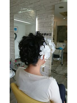 ラウレア(Natural Hair Salon Laulea) 編みこみカール