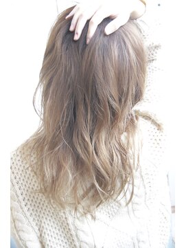 ギャレット 新宿店(Garret) 外国人風グレージュStyle/20代30代40代50代60代