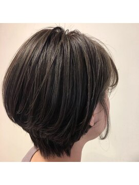 エターナルラッシュ(ETERNAL rush) 耳かけ大人ショートスタイル