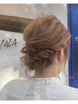 ザザ(ZAZA)&nbsp;ナチュラルアレンジ＊シンプルゆるふわシニヨン