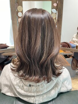 カシータヘアリゾート 熱田千年店(Casita Hair Resort) ナチュラルハイライト♪イヤリングカラーも一緒に