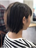 カーキグレージュマッシュショートボブフェザーバングヘナ(所沢)