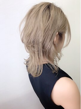エヌプラス(N+) 黒髪グラデヘアーオリーブグレー小顔に見せるヘアココアベージュ