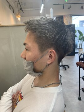 レナータヘアカロ(Renata hair Caro) ジェットモヒカン