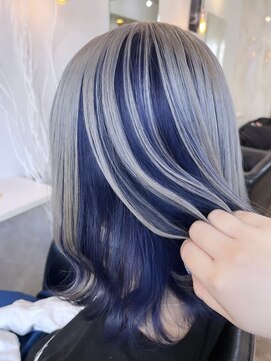 ラビス(Lovis) ハッシュカット/フルバング/似合わせカット/レッドブラウン