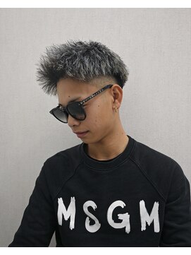 ルースト 京都駅前店(ROOST) ツイスト×ホワイトハイライト×ジェットモヒカン